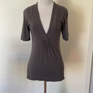 Ella Moss gray top
